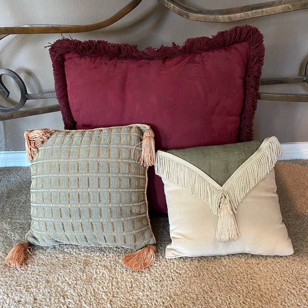 Decorative Pillows (Set of 3)